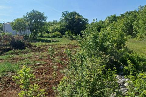 Istra,Rakalj okolica-parcela sa građevinskom dozvolom