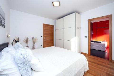 Istra, Rovinj – 7 km, Luksuzna vila, mirna lokacija – Parcela 1719 m²