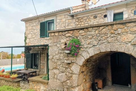 Casa Malinska, Malinska-Dubašnica, 100m2