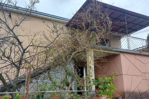 Viškovo-Saršoni, etaža kuće za poslovnu namjenu