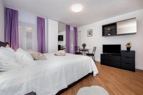 Istria, Rovinj, 2 Studios on 1st Floor, Quiet Street