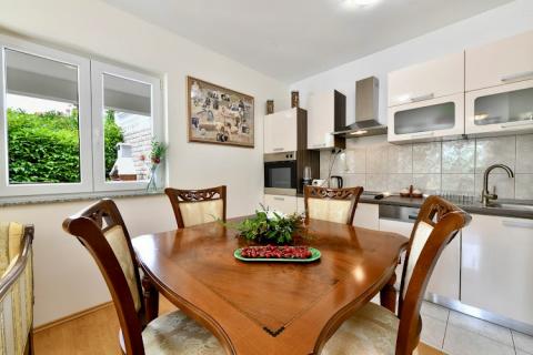 Hiša Grižane-Belgrad, Vinodolska Općina, 278,08m2