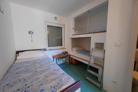 Uhodan turistički objekt na prodaju – Otok Krk, blizina plaže