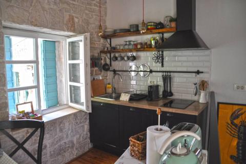 Istra,Rovinj,kuća sa dvorištem,centar,mirna ulica,novogradnja