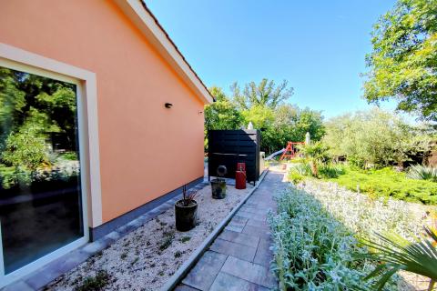 OTOK KRK-Oaza mira u srcu prirode