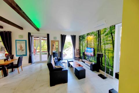 OTOK KRK-Oaza mira u srcu prirode