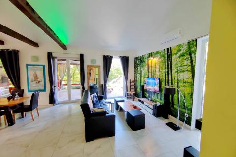 OTOK KRK-Oaza mira u srcu prirode