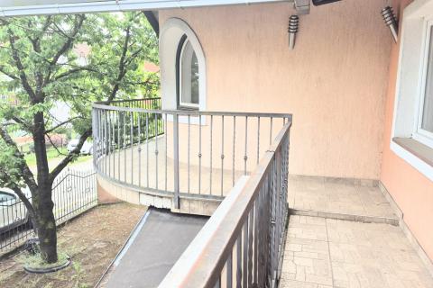 Sisak, Zeleni brijeg, Kuća s okućnicom