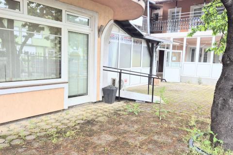 Sisak, Zeleni brijeg, Kuća s okućnicom