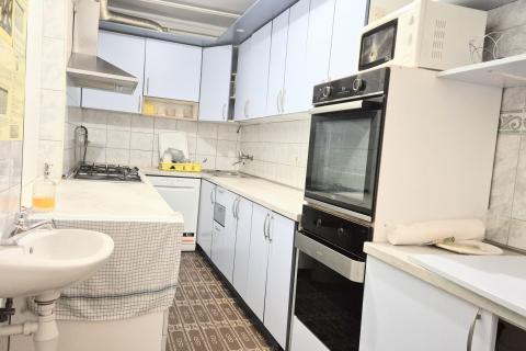 Sisak, Zeleni brijeg, Kuća s okućnicom