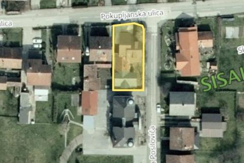 Sisak, Zeleni brijeg, Kuća s okućnicom