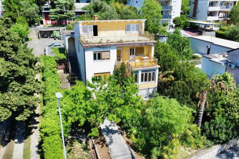 Crikvenica, centar - stara vila na atraktivnoj lokaciji