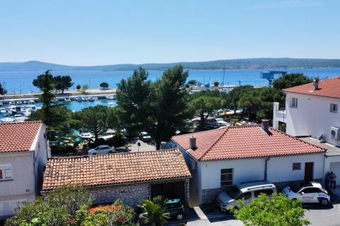 Crikvenica, centar - stara vila na atraktivnoj lokaciji