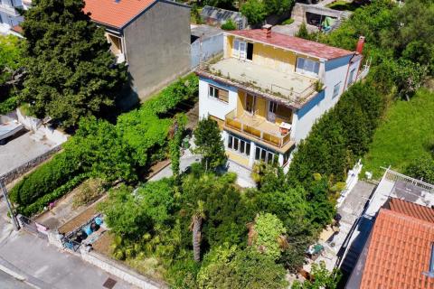 Crikvenica, centar - stara vila na atraktivnoj lokaciji