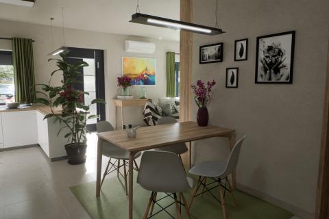 Istra, Poreč-dvosobni stan u novogradnji s pogledom na more i bazenom