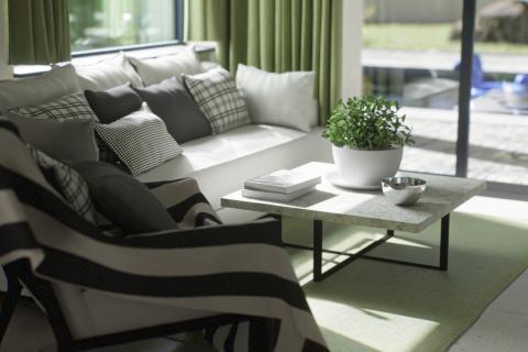 Istra, Poreč-dvosobni stan u novogradnji s pogledom na more i bazenom