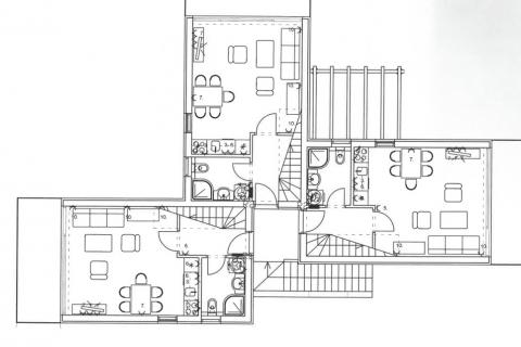 Višnjan, zgrada s četiri stana