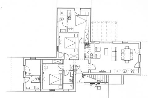 Višnjan, zgrada s četiri stana