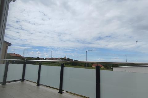 Višnjan, zgrada s četiri stana