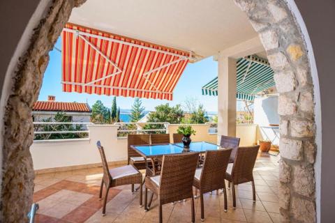 Crikvenica,Dramalj- dvosoban stan u prizemlju 150m od mora 