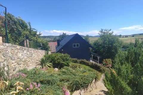 Karlovac-okolica,kuća kod rijeke Korane