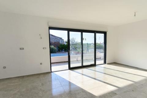 Istra, Valbandon - trosoban stan u novogradnji