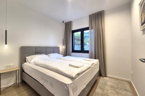 OPATIJA,VOLOSKO- NOVOGRADNJA, stan s bazenom i pogledom na more