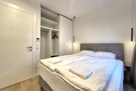 OPATIJA,VOLOSKO- NOVOGRADNJA, stan s bazenom i pogledom na more