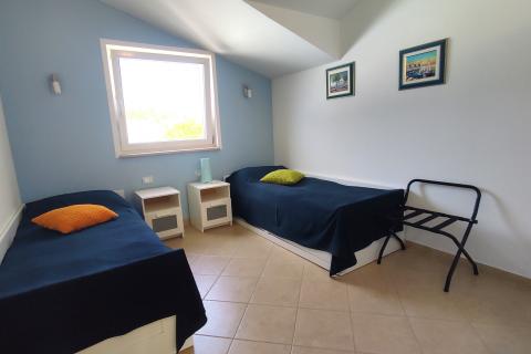 Istra,Lovrečica okolica,kuća s bazenom i apartmanima