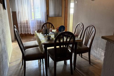 Sisak, Sela - Autohtona kuća s gospodarskom zgradom