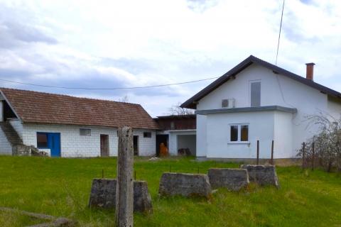 Haus Krivaja Vojnićka, Vojnić, 135m2