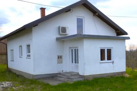 Haus Krivaja Vojnićka, Vojnić, 135m2