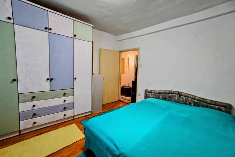 OTOK KRK-GRAD KRK kuća na 200 metara do mora 