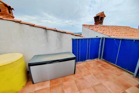 OTOK KRK-GRAD KRK kuća na 200 metara do mora 