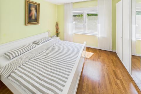 Zagreb, Vrapče, Kuća sa 4 stana, virtualna šetnja