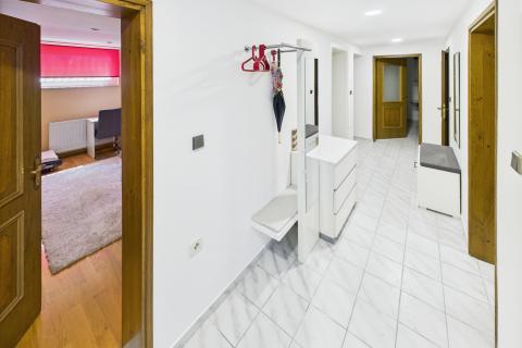 Zagreb, Vrapče, Kuća sa 4 stana, virtualna šetnja