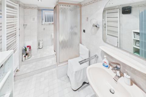 Zagreb, Vrapče, Kuća sa 4 stana, virtualna šetnja