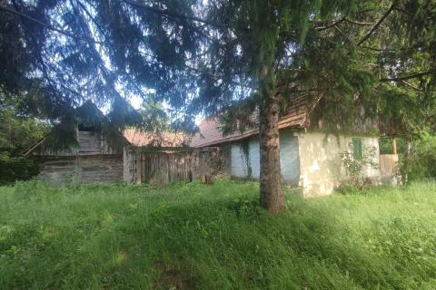 Ogulin-seosko imanje,90500 m2 okućnice