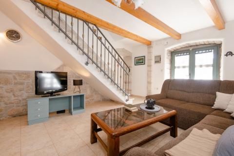 Istra,Rovinj-9km,kamena kuća na mirnoj lokaciji s bazenom