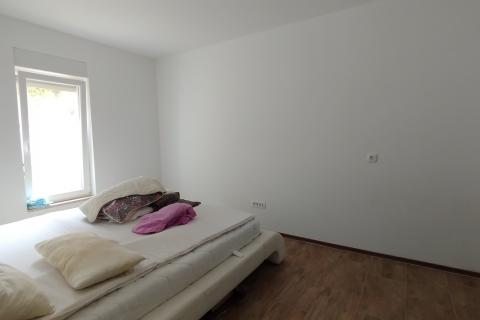 Istra, Višnjan- stan u prizemlju-pogled more