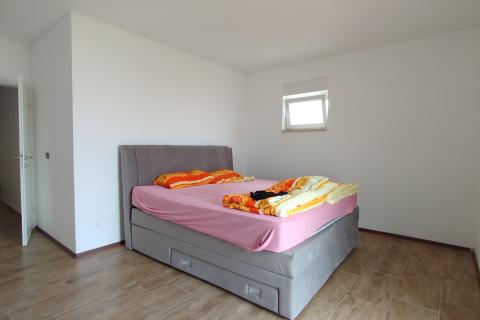 Istra, Višnjan- stan u prizemlju-pogled more