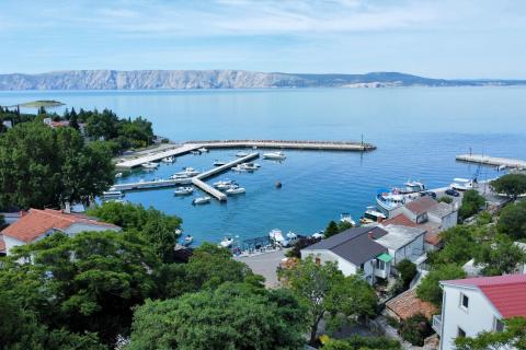 Novi Vinodolski, Klenovica, kuća sa 6 stanova