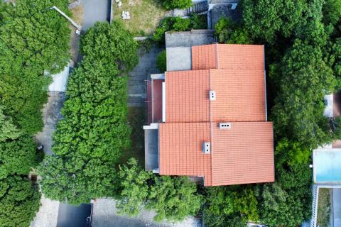 Novi Vinodolski, Klenovica, kuća sa 6 stanova