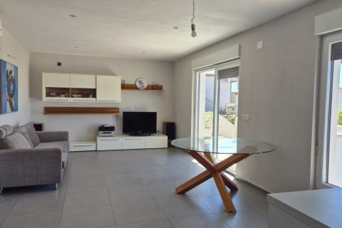House okolica Pule, Pula, 250m2