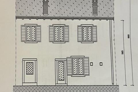 Istra,Rovinj,uređena kuća-150m2- u centru sa dvorištem-40m2- blizu mora