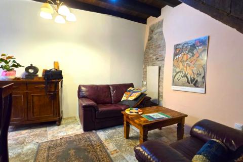 Istra,Rovinj,uređena kuća-150m2- u centru sa dvorištem-40m2- blizu mora