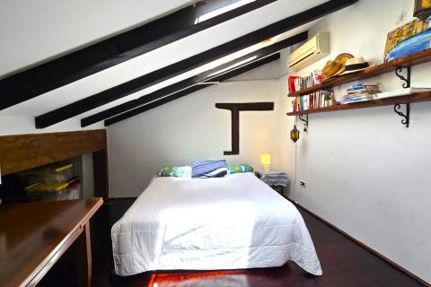 Istra,Rovinj,uređena kuća-150m2- u centru sa dvorištem-40m2- blizu mora