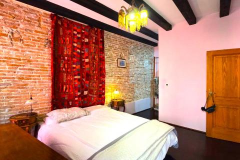 Istra,Rovinj,uređena kuća-150m2- u centru sa dvorištem-40m2- blizu mora