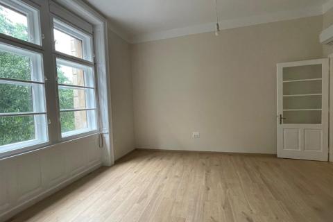 Istra,Pula trosobni stan u austrougarskoj vili Münz 