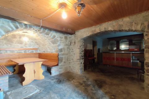 MATULJI, Dvojna kuća s pogledom na more - veliki potencijal!